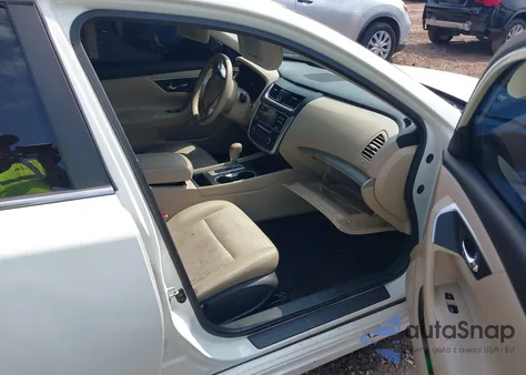 2017 Nissan Altima 2.5 S z USA, uszkodzony, nr VIN 1N4AL3AP8HC237957